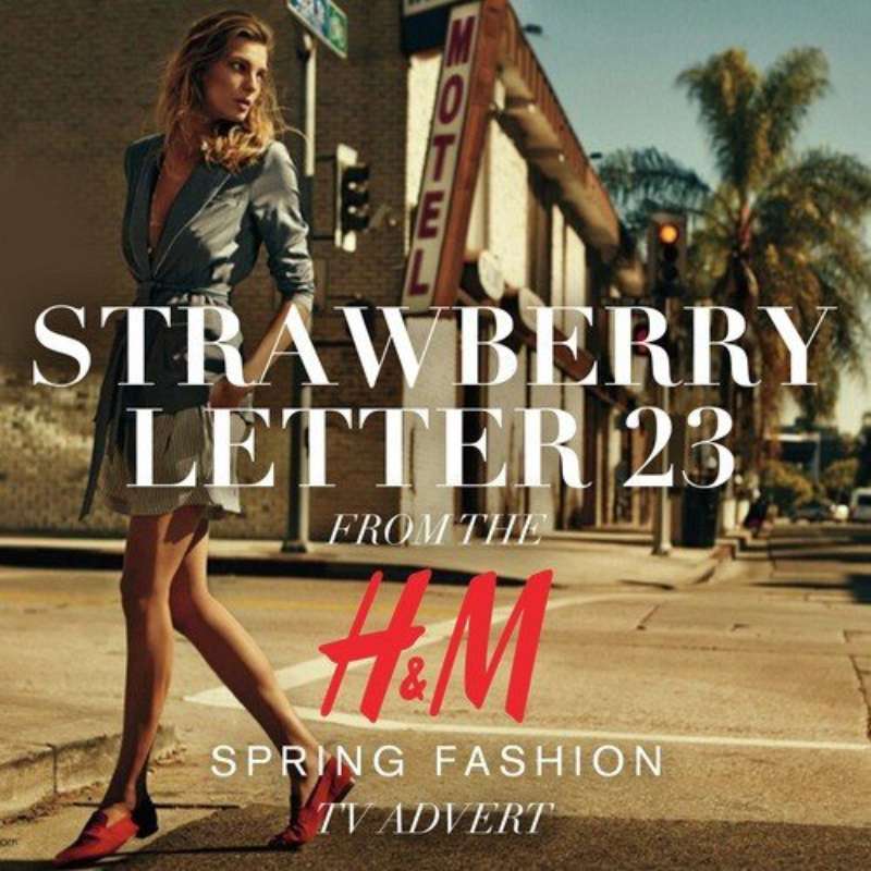 11-17 H&M Ads: Fashionable Trends for the Modern Lifestyle