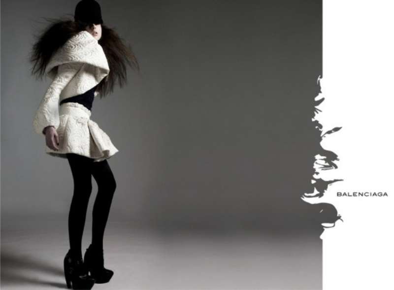 15-2 Balenciaga Ads: Redefining Fashion with Avant-Garde Style