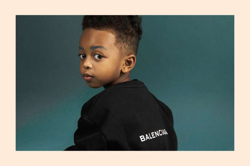 19-2 Balenciaga Ads: Redefining Fashion with Avant-Garde Style