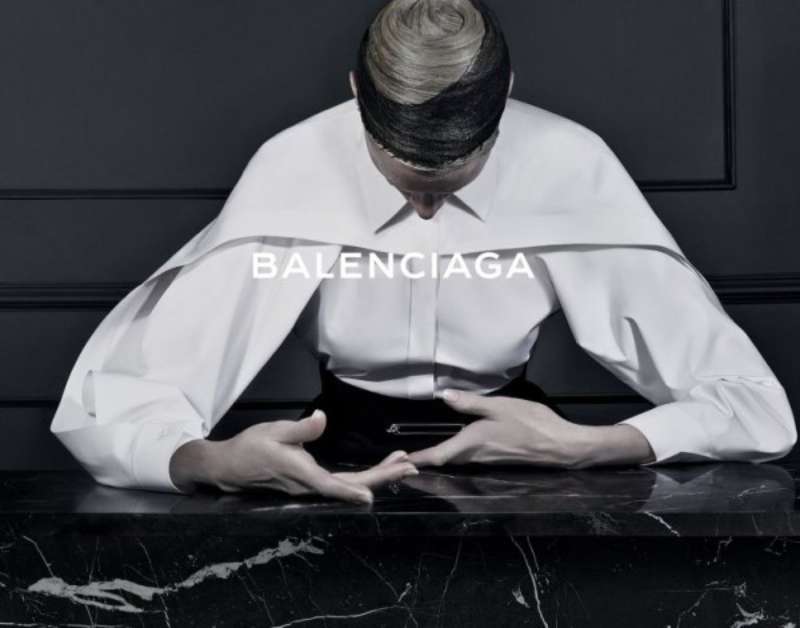 26-2 Balenciaga Ads: Redefining Fashion with Avant-Garde Style