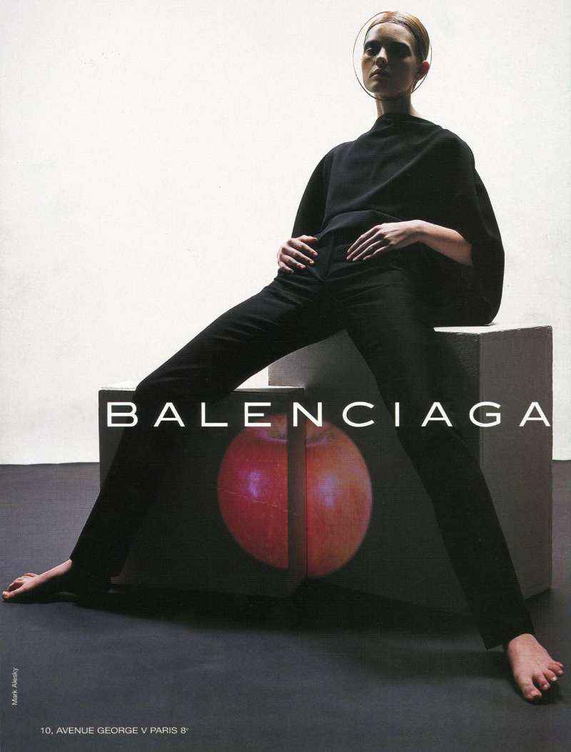 3-2 Balenciaga Ads: Redefining Fashion with Avant-Garde Style